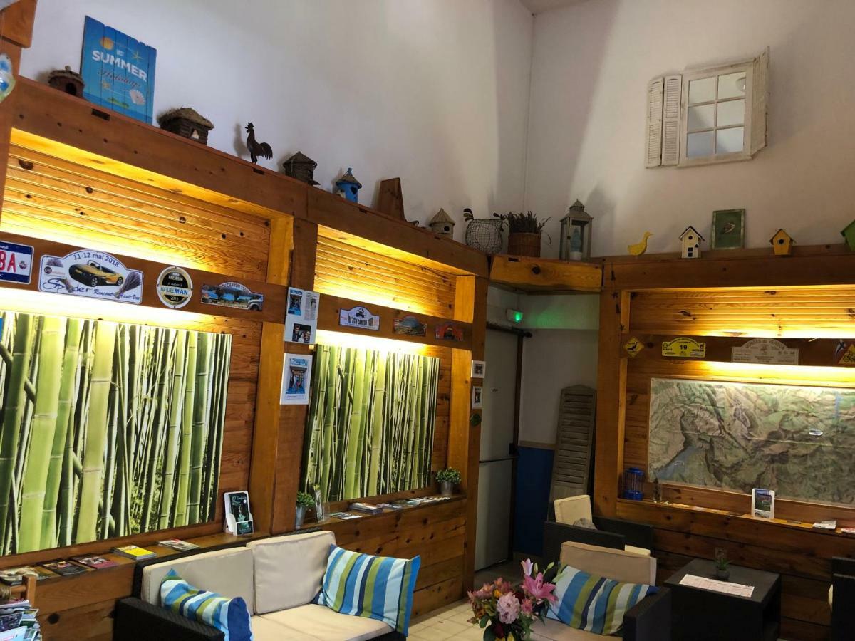 Studi-Hôtel Résidence Plein Voile Les Salles-sur-Verdon Extérieur photo